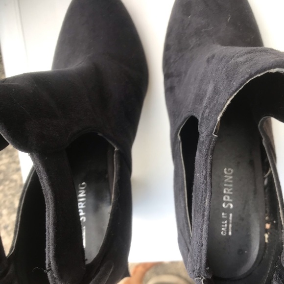 Call It Spring. Size 6.5. Comfy. Like New. - Picture 4 of 5